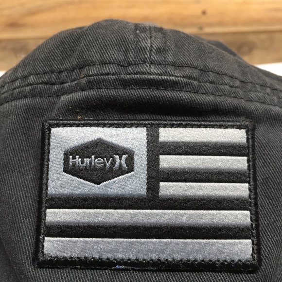 Hurley Flag Cap Hook/Latch Adjustable Strap The Classics - Picture 2 of 7